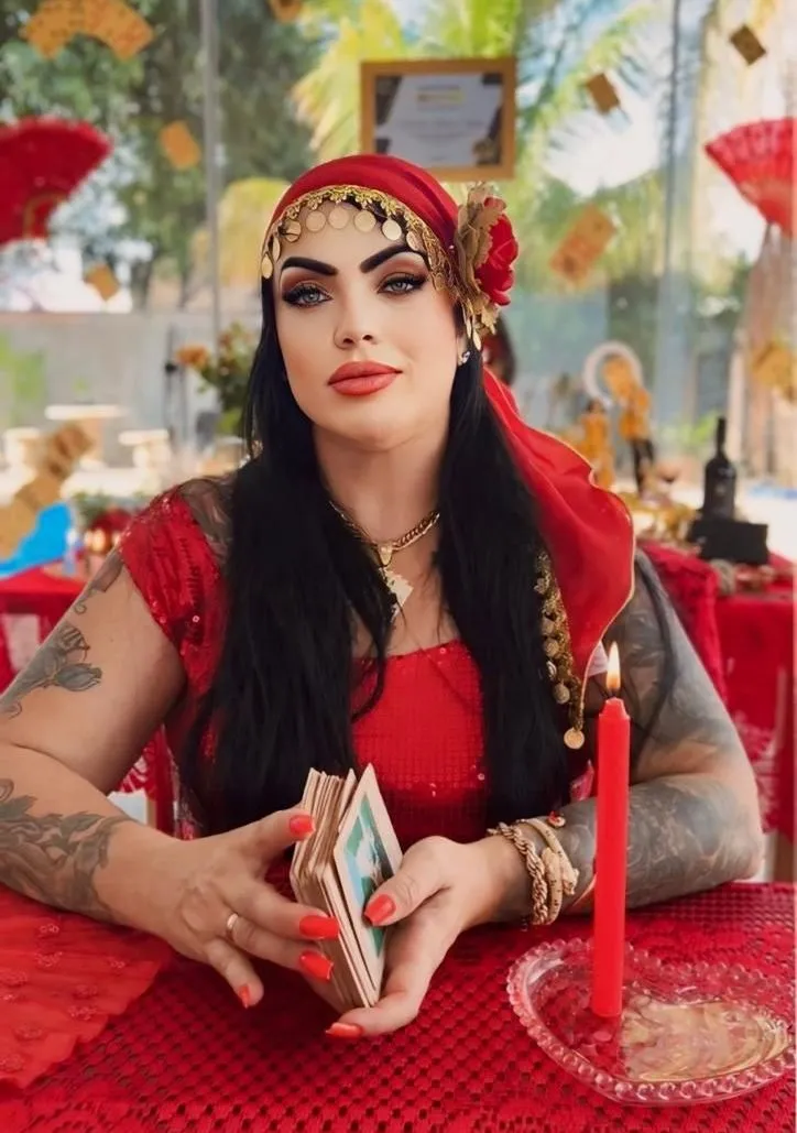 Raquel Medellin, guía gitana y creadora del método visual